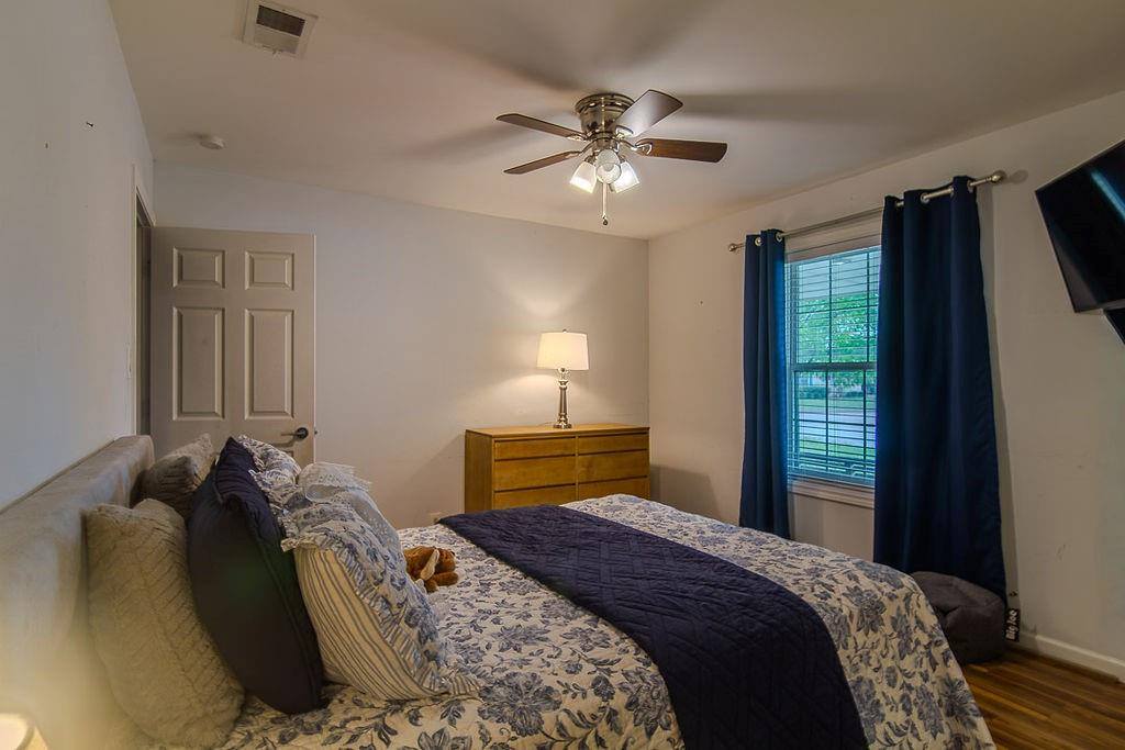 304 Johnston Boulevard, Waxahachie, TX 75165