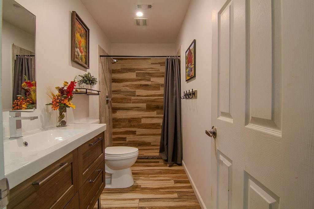 304 Johnston Boulevard, Waxahachie, TX 75165