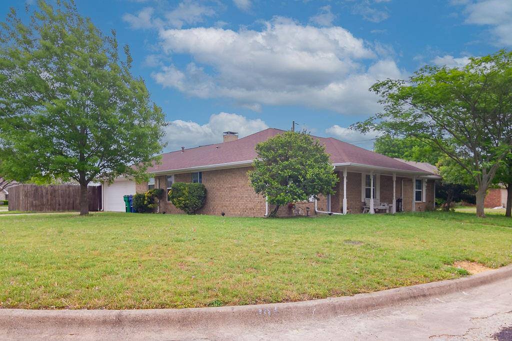 304 Johnston Boulevard, Waxahachie, TX 75165