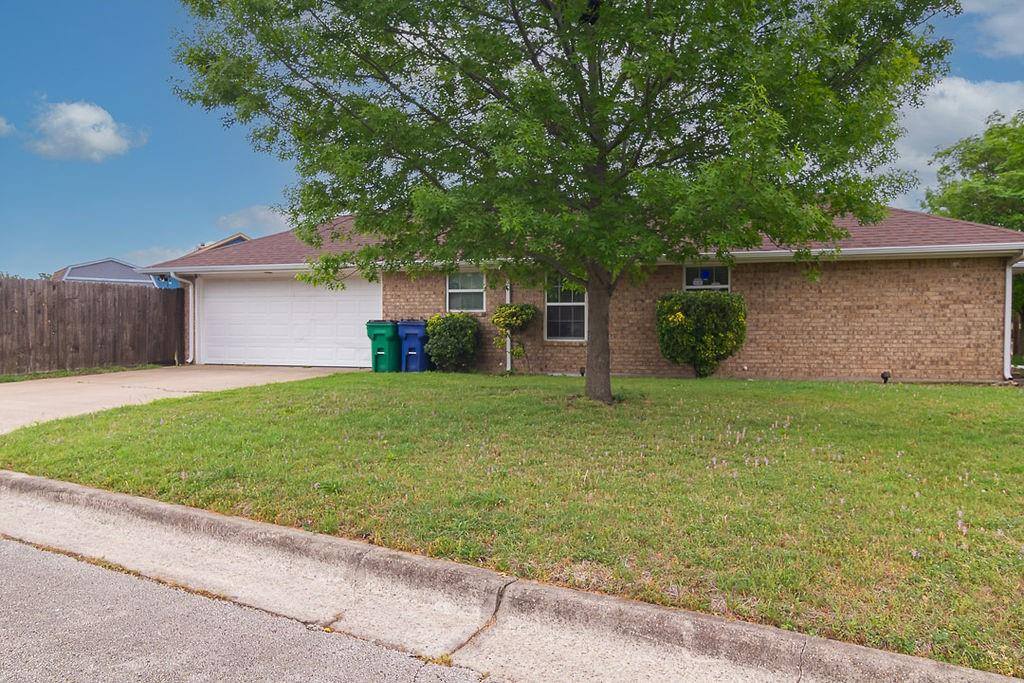 304 Johnston Boulevard, Waxahachie, TX 75165