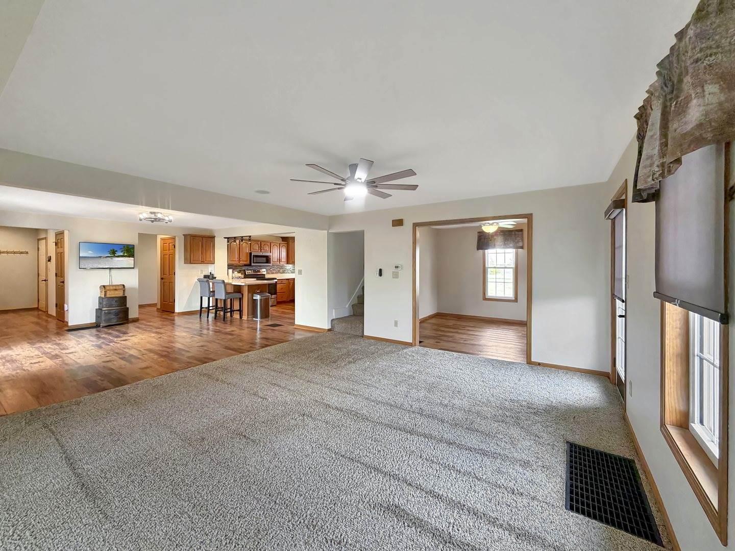 9214 North Waddams Grove Road, Lena, IL 61048