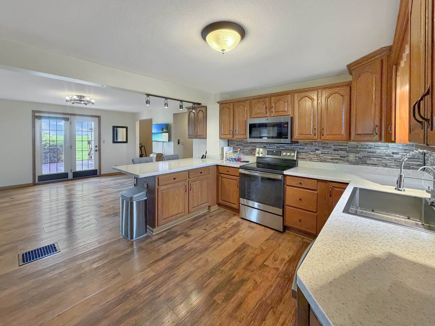 9214 North Waddams Grove Road, Lena, IL 61048