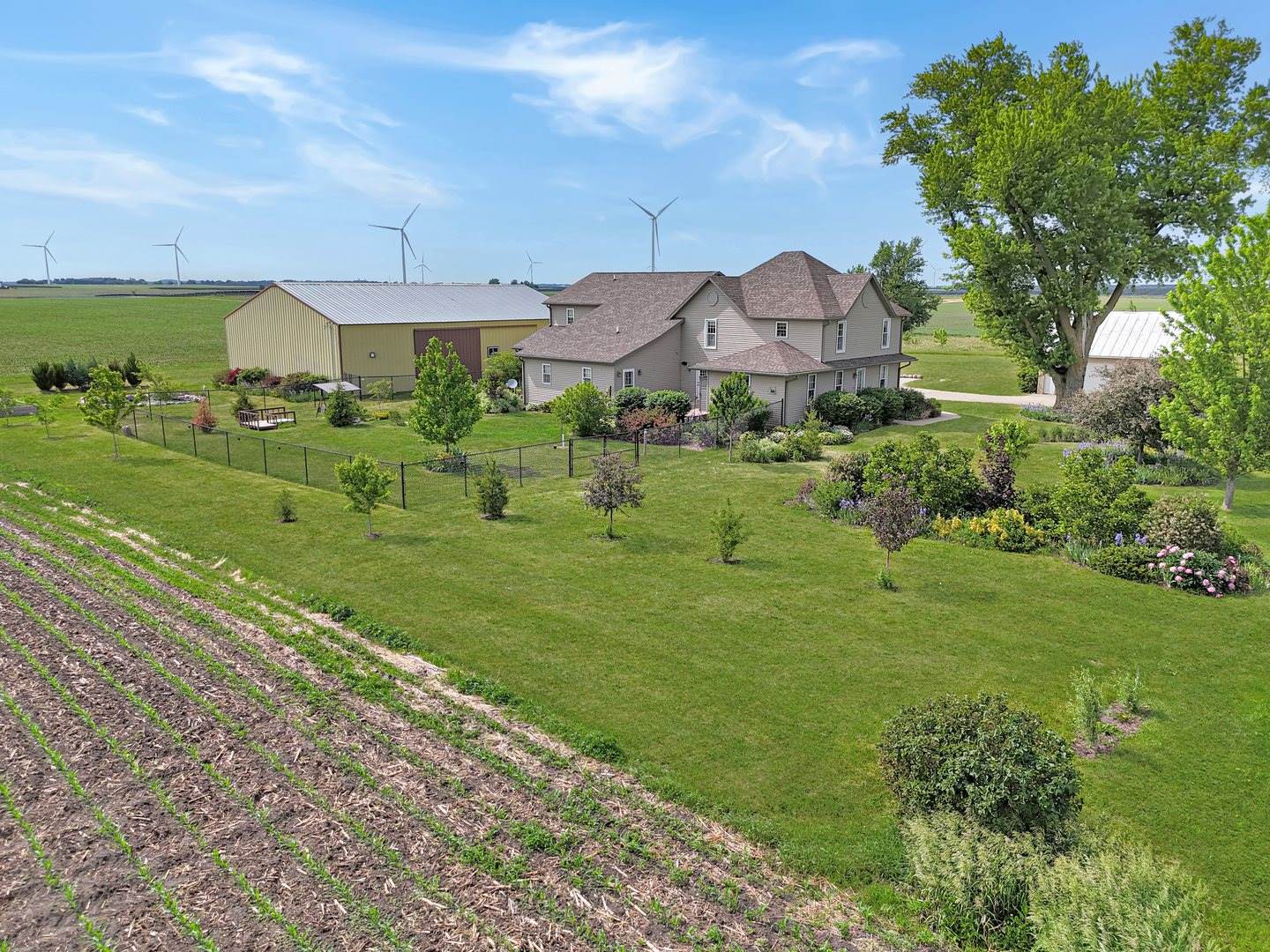 9214 North Waddams Grove Road, Lena, IL 61048