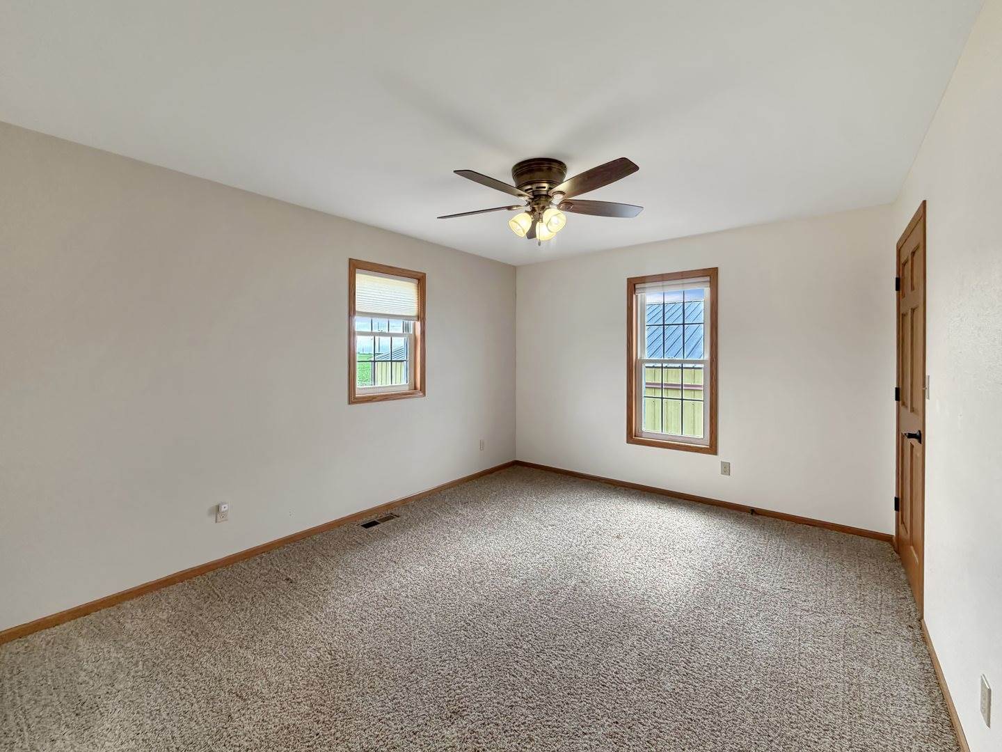 9214 North Waddams Grove Road, Lena, IL 61048