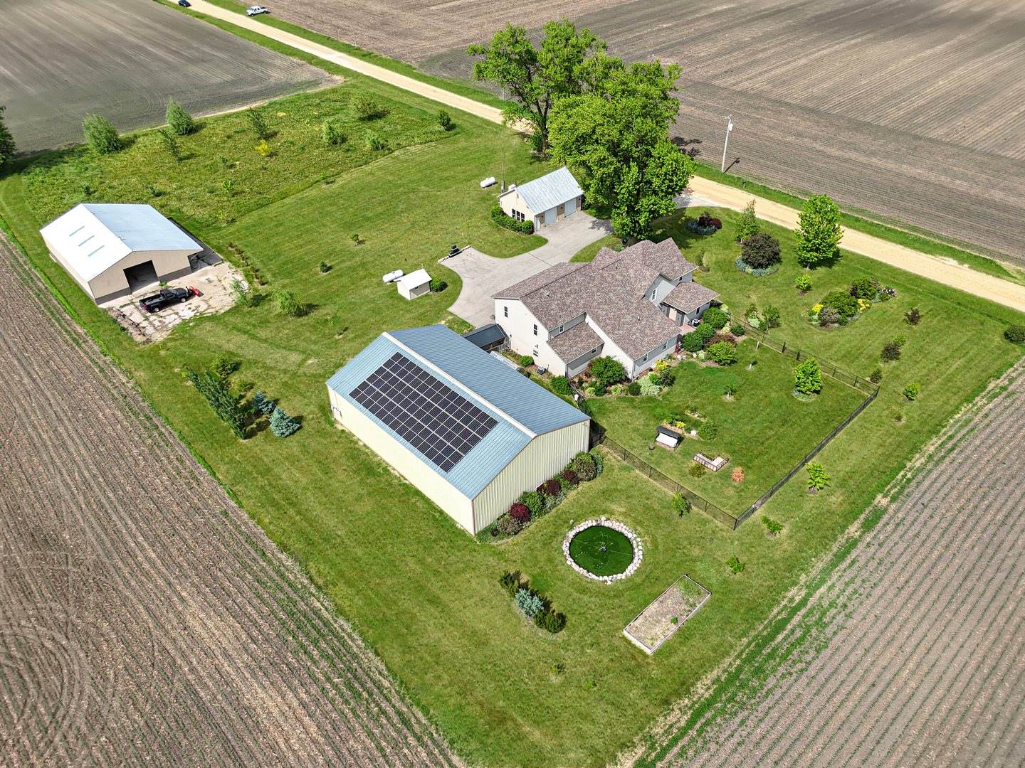 9214 North Waddams Grove Road, Lena, IL 61048
