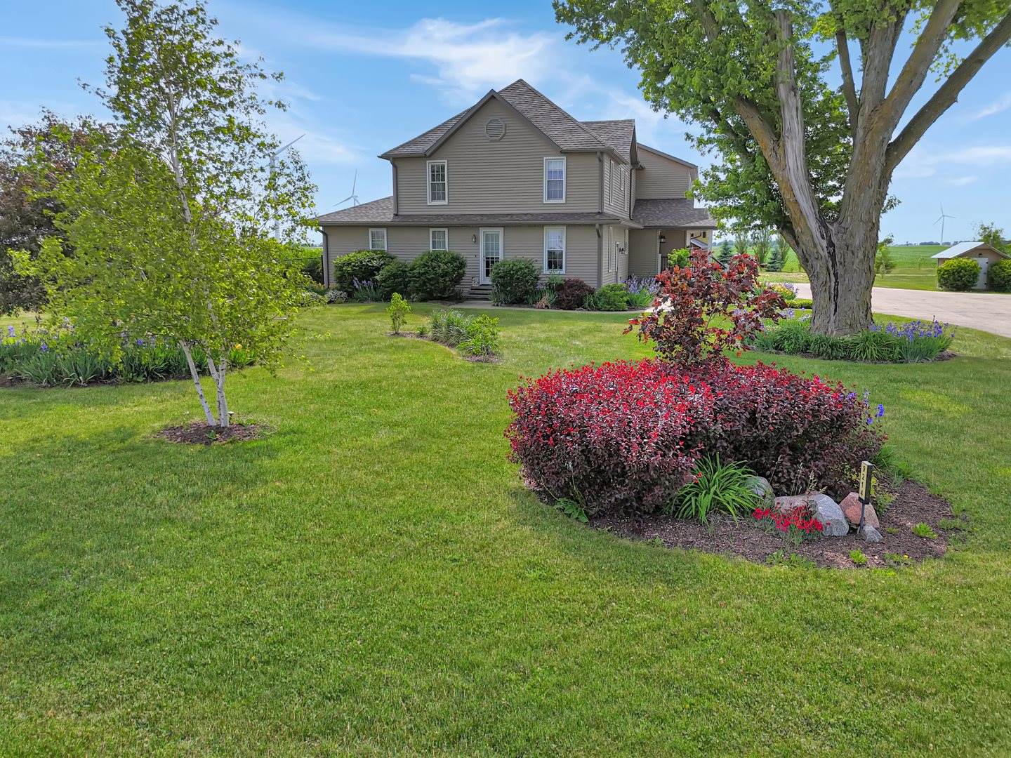 9214 North Waddams Grove Road, Lena, IL 61048