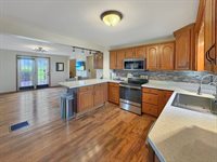 9214 North Waddams Grove Road, Lena, IL 61048