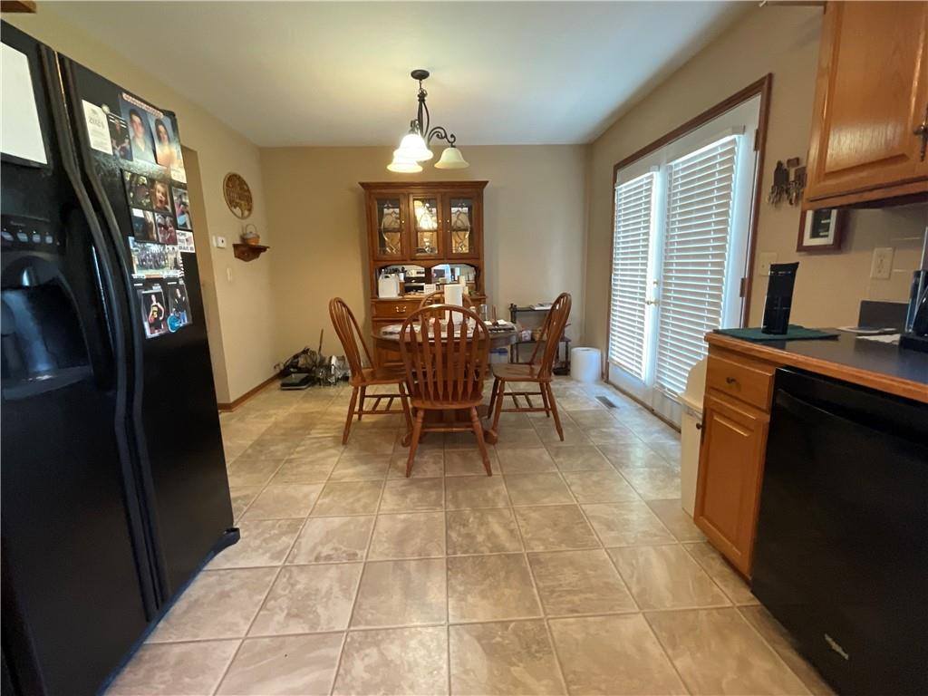 1103 East 2nd Terrace, Cameron, MO 64429