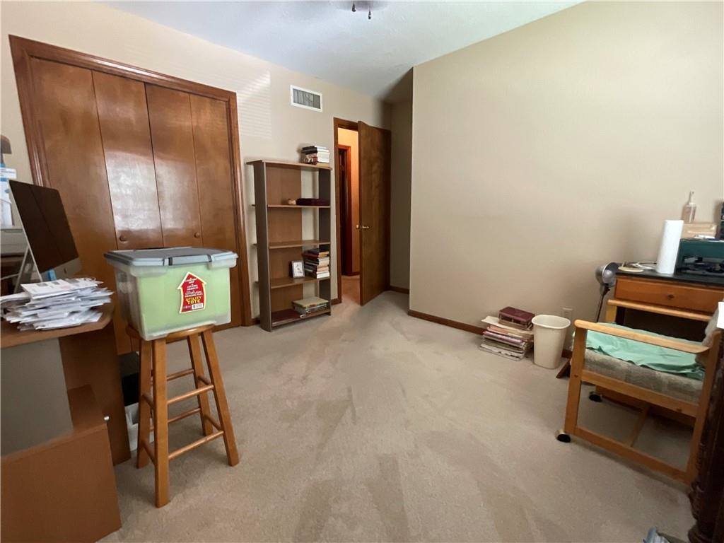 1103 East 2nd Terrace, Cameron, MO 64429