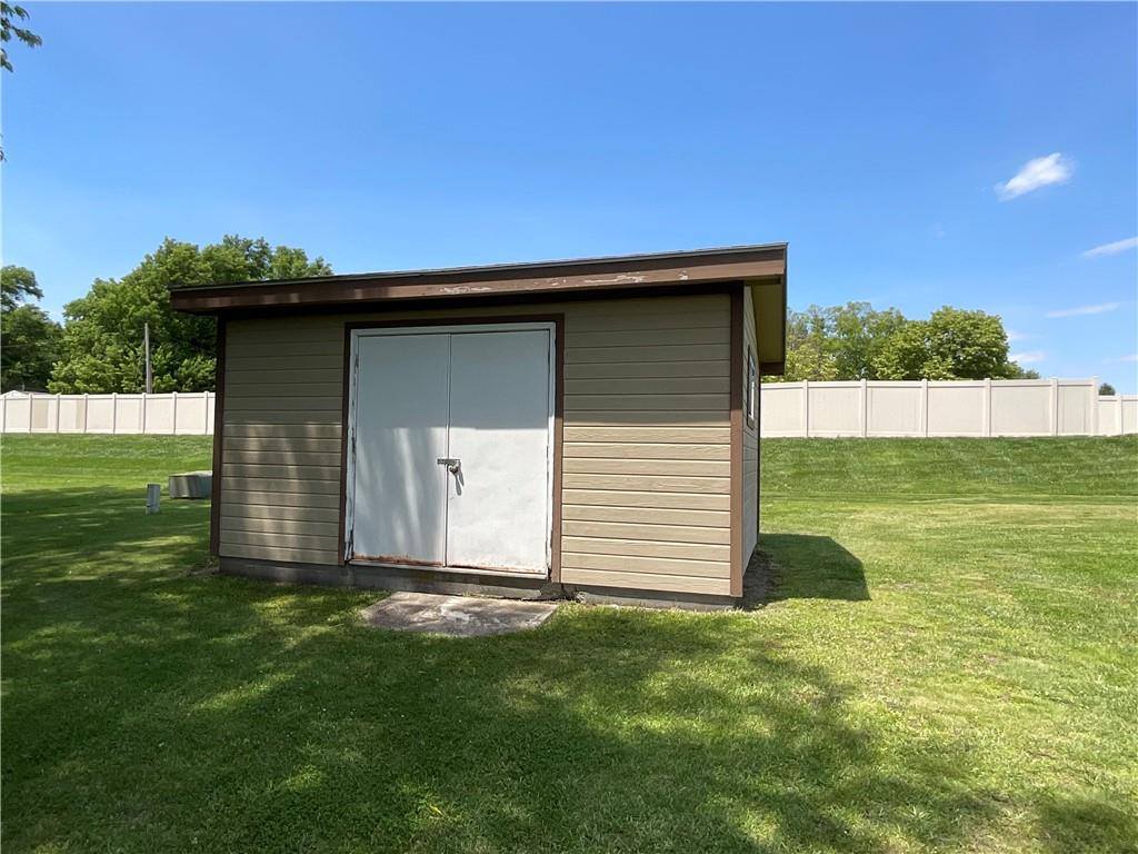 1103 East 2nd Terrace, Cameron, MO 64429