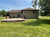 1103 East 2nd Terrace, Cameron, MO 64429