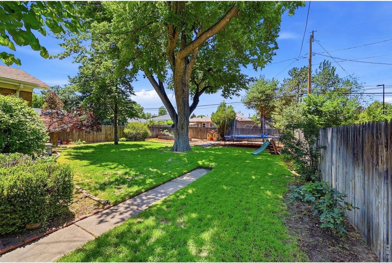 1617 Fairacre Dr, Greeley, CO 80631
