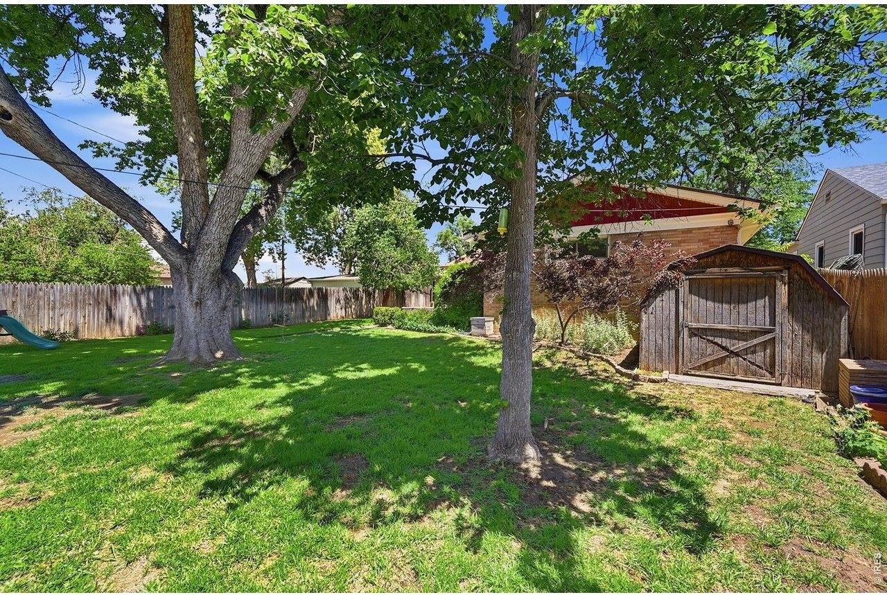 1617 Fairacre Dr, Greeley, CO 80631