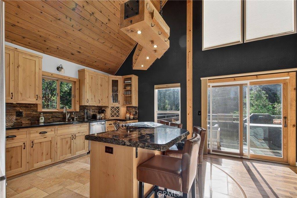 22437 Robin Hood, Twain Harte, CA 95383
