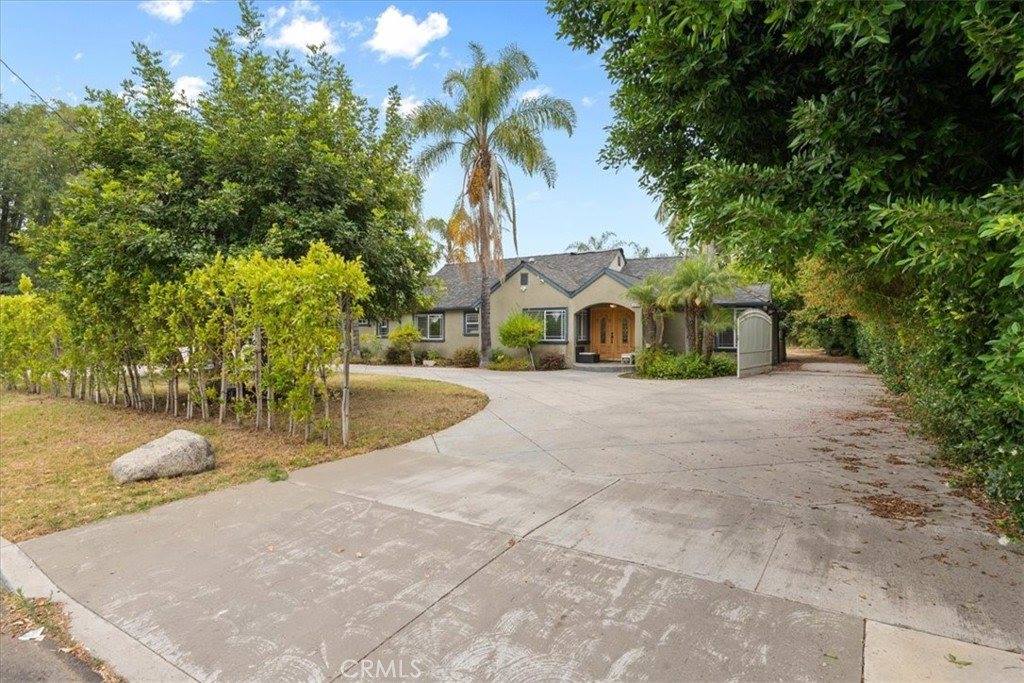 9755 Noble Ave, North Hills, CA 91343