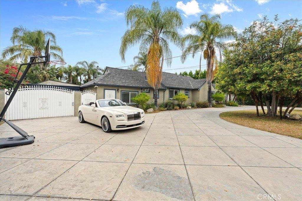 9755 Noble Ave, North Hills, CA 91343