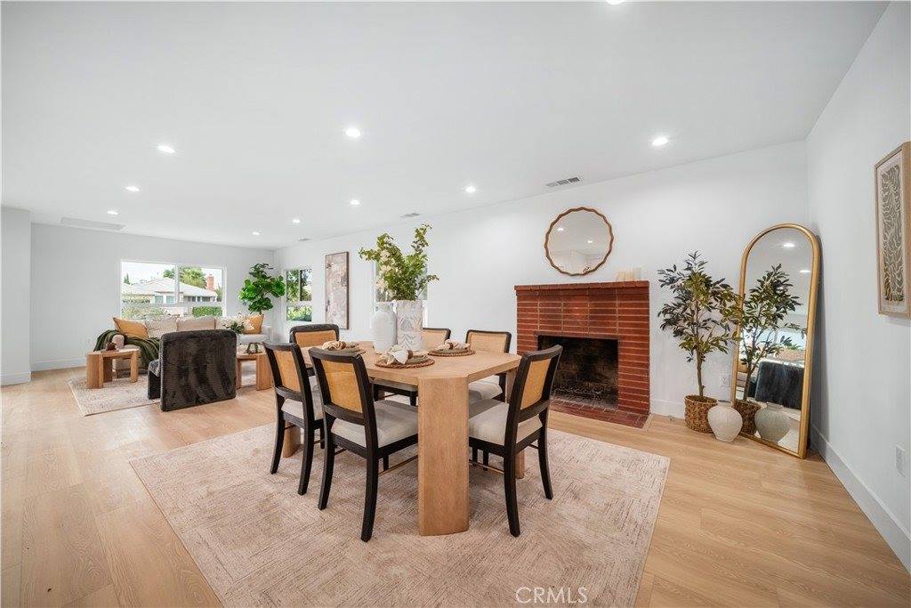 19918 Kittridge St, Winnetka, CA 91306