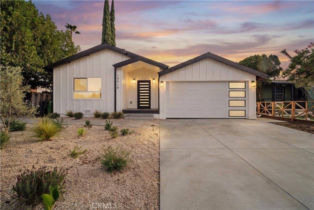 19918 Kittridge St, Winnetka, CA 91306