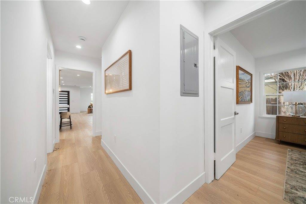 19918 Kittridge St, Winnetka, CA 91306