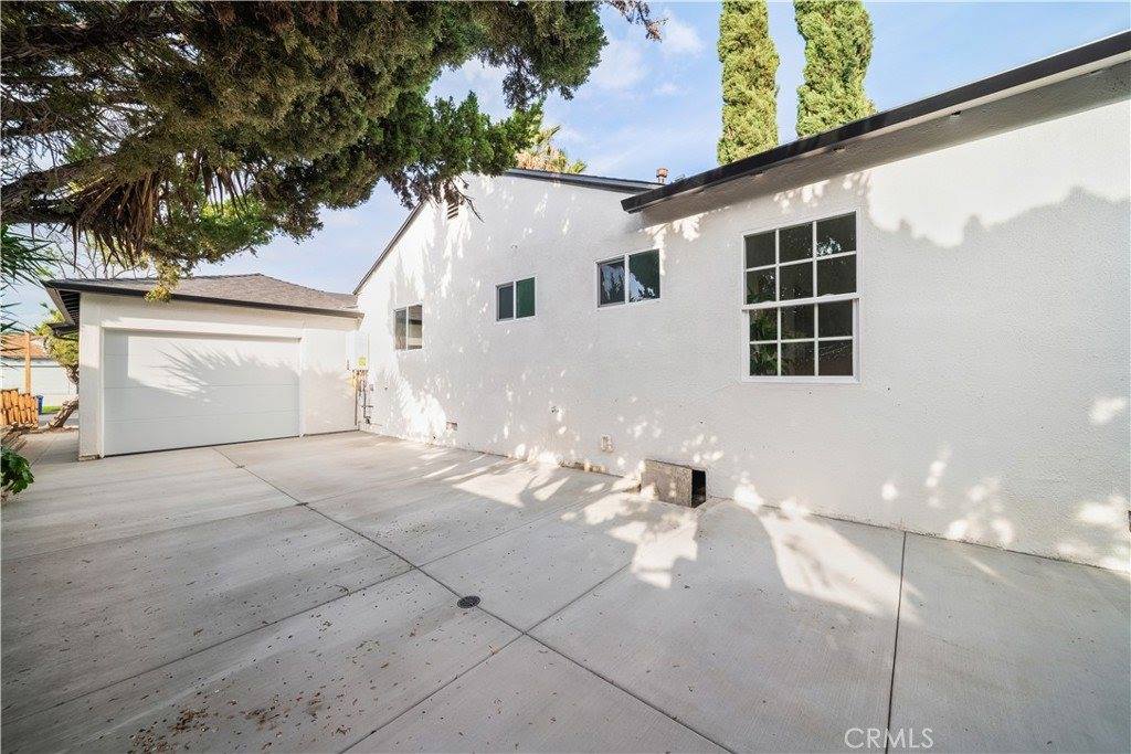 19918 Kittridge St, Winnetka, CA 91306