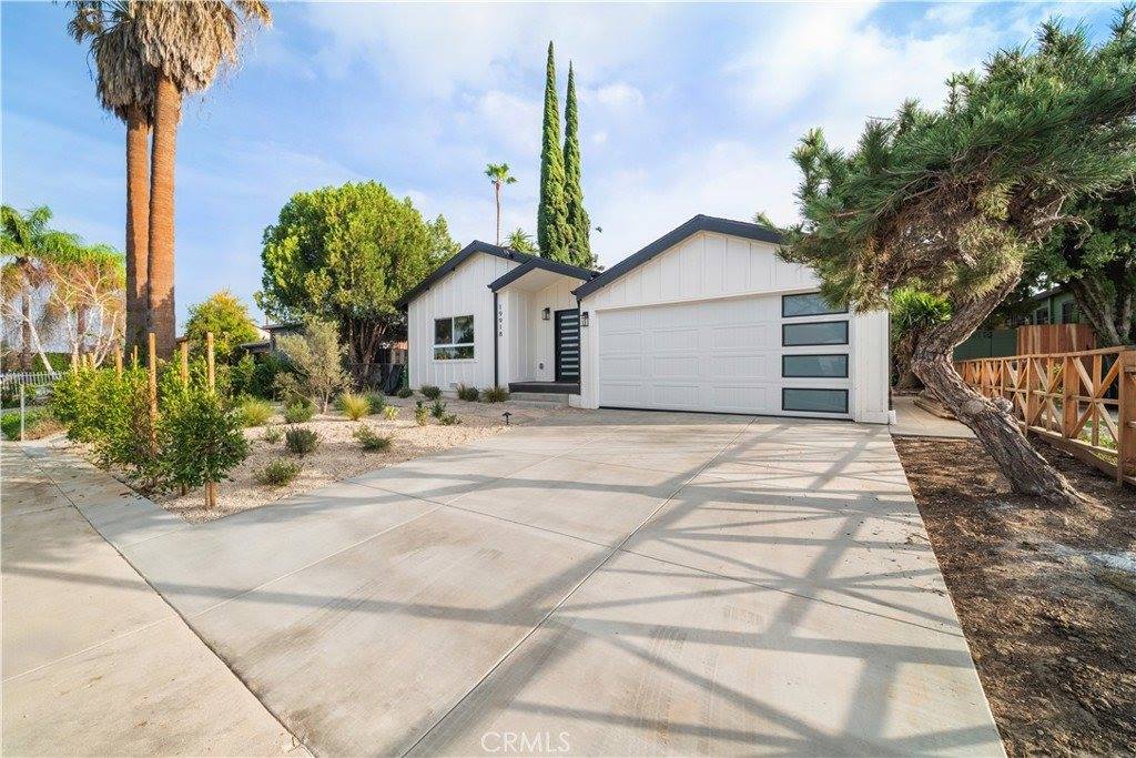 19918 Kittridge St, Winnetka, CA 91306
