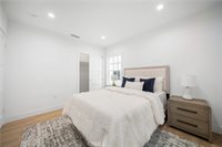 19918 Kittridge St, Winnetka, CA 91306