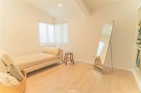 5179 Canoga Ave, Woodland Hills, CA 91364