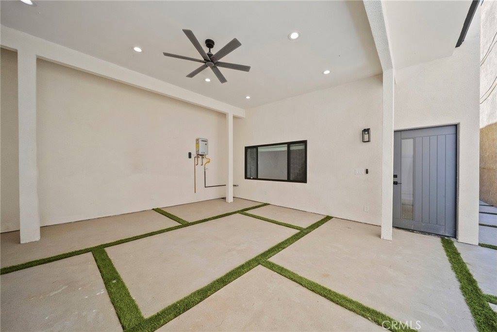 11488 Burbank Blvd, North Hollywood, CA 91601