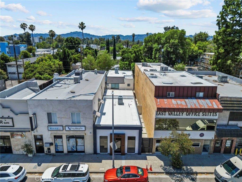 11488 Burbank Blvd, North Hollywood, CA 91601