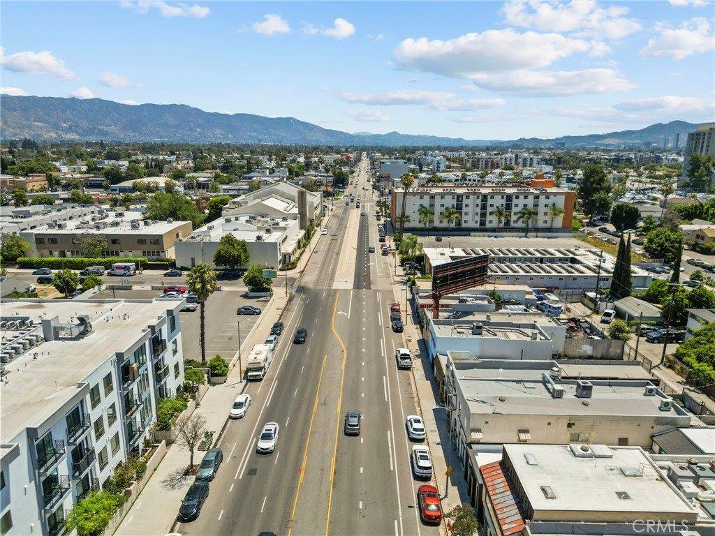 11488 Burbank Blvd, North Hollywood, CA 91601