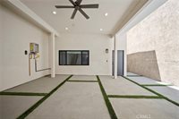 11488 Burbank Blvd, North Hollywood, CA 91601