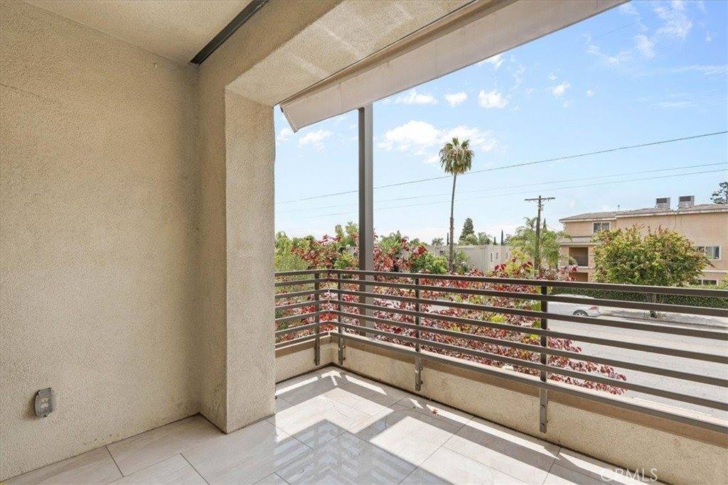 13225 Victory Blvd, Van Nuys, CA 91401