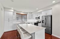 13225 Victory Blvd, Van Nuys, CA 91401
