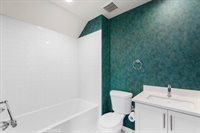13225 Victory Blvd, Van Nuys, CA 91401