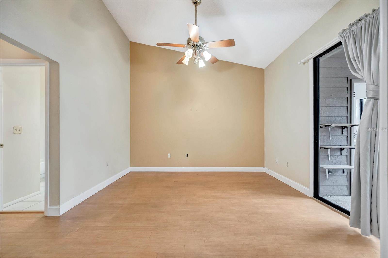 2925 Park Lake Drive, Bradenton, FL 34209
