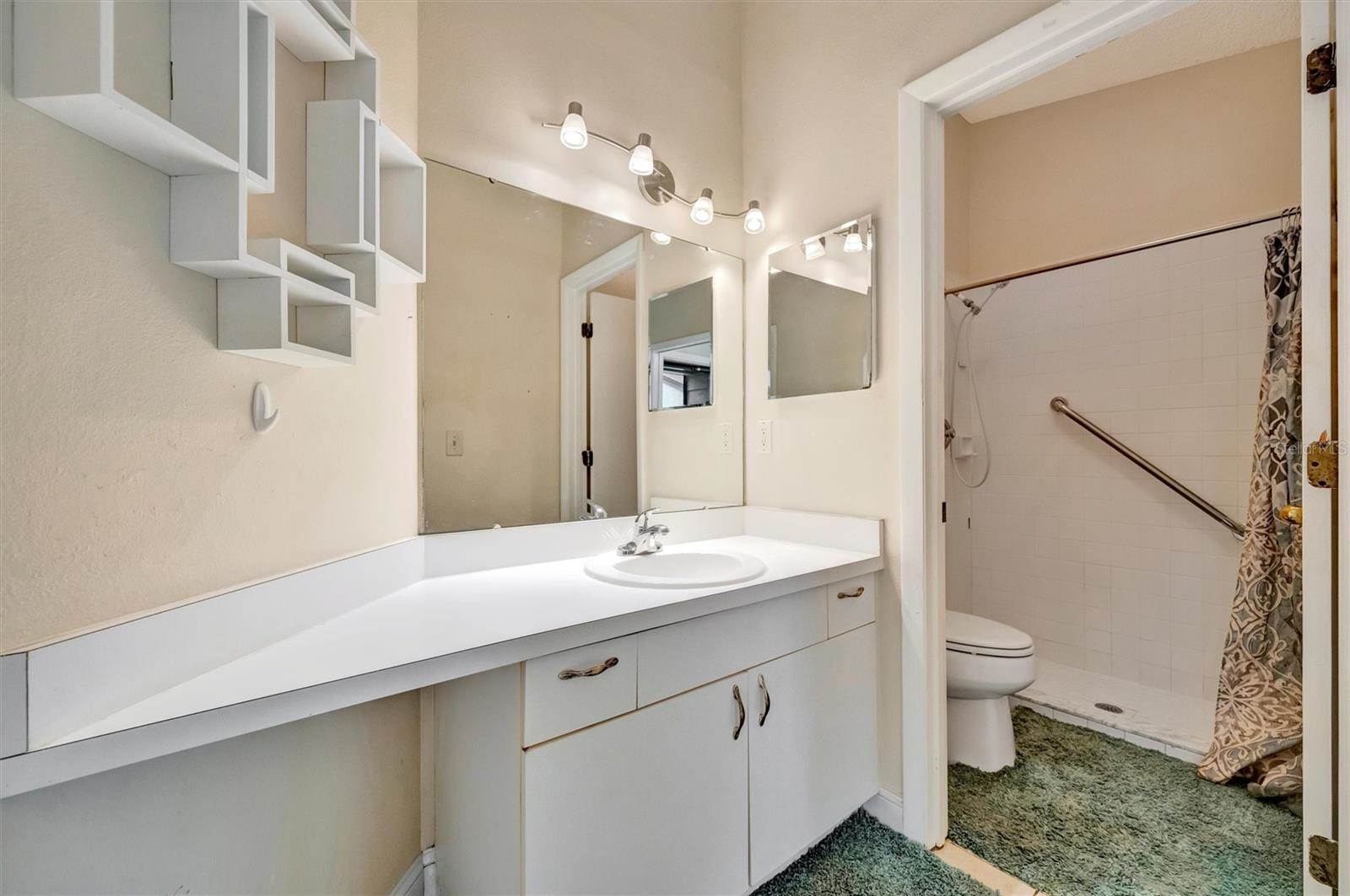 2925 Park Lake Drive, Bradenton, FL 34209