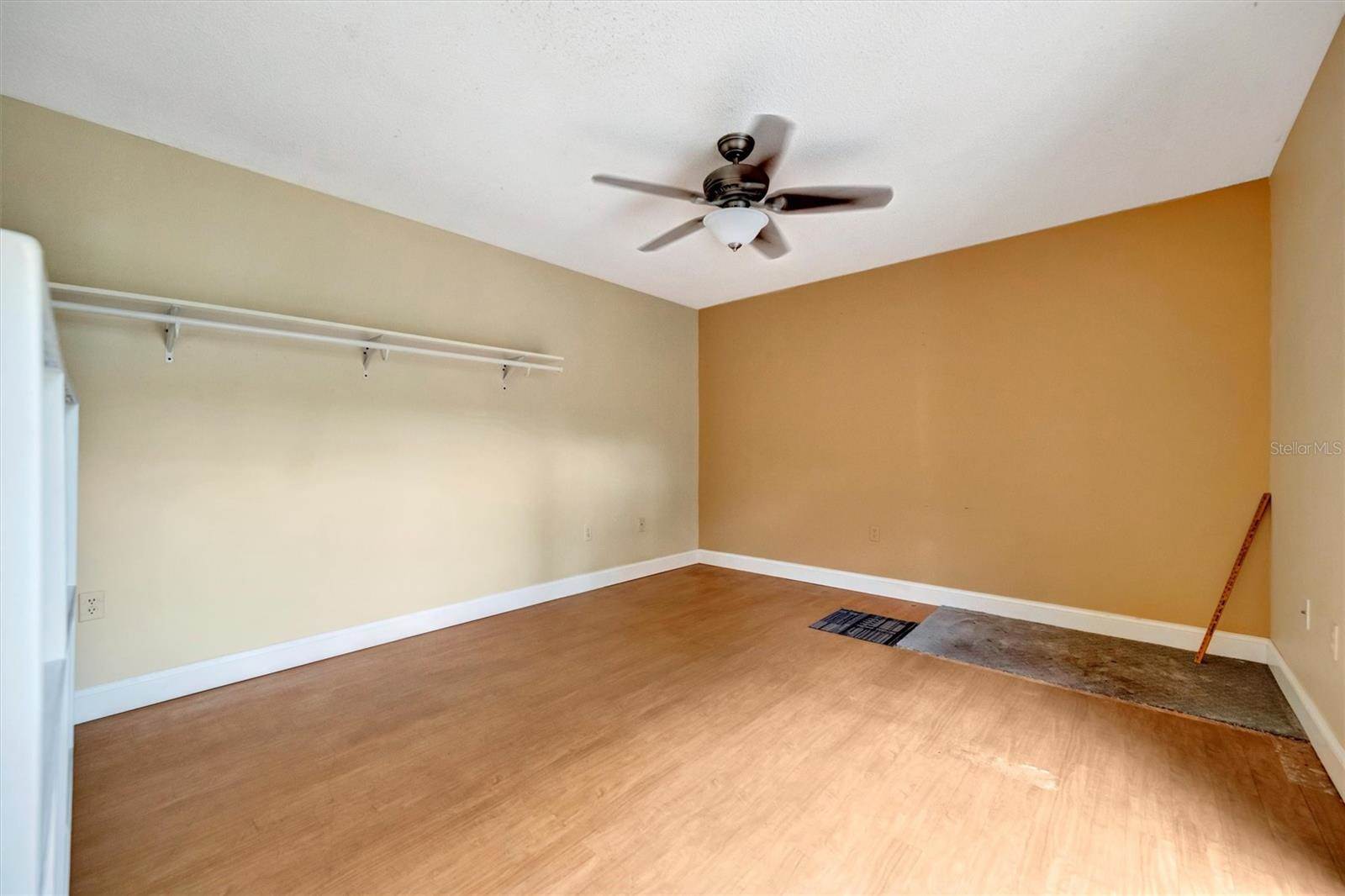 2925 Park Lake Drive, Bradenton, FL 34209