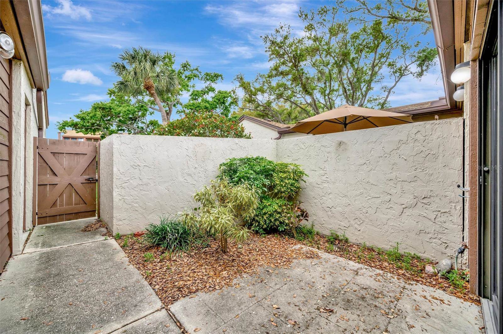 2925 Park Lake Drive, Bradenton, FL 34209