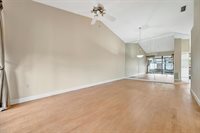 2925 Park Lake Drive, Bradenton, FL 34209