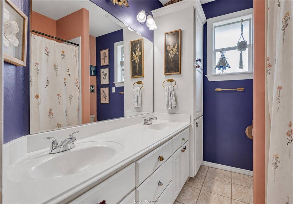2401 Newark Circle, College Station, TX 77845