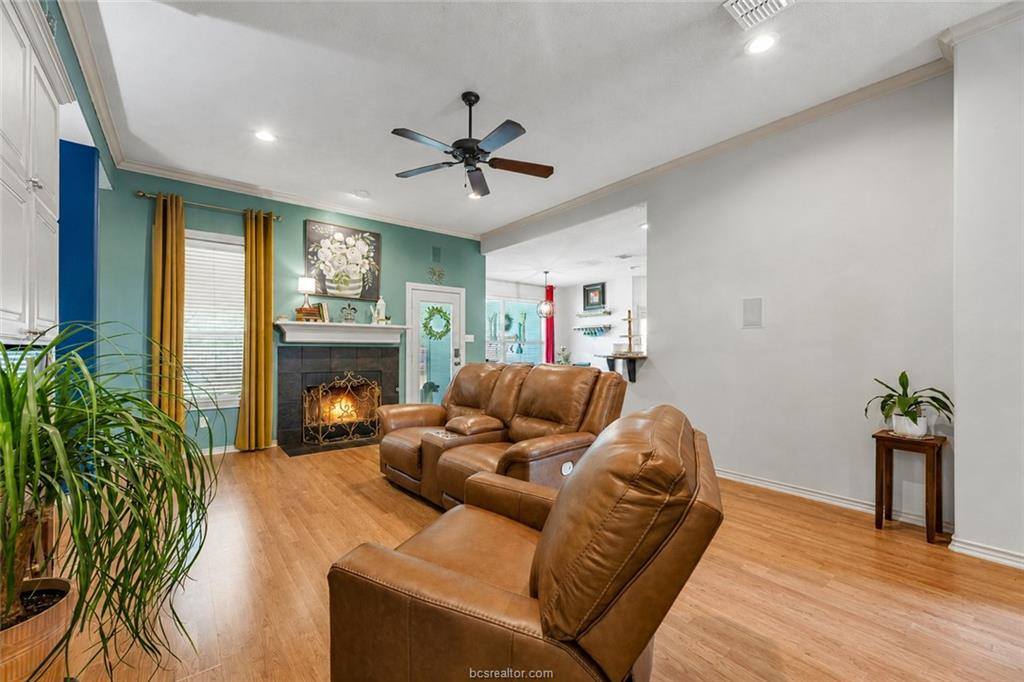 2401 Newark Circle, College Station, TX 77845
