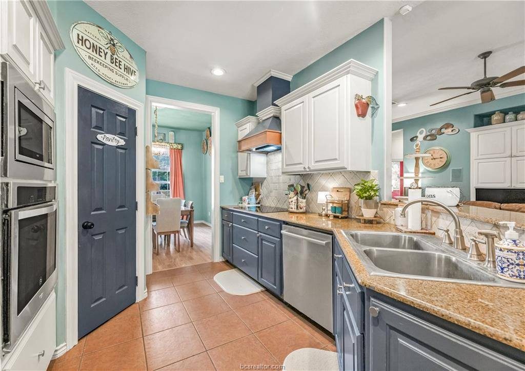 2401 Newark Circle, College Station, TX 77845