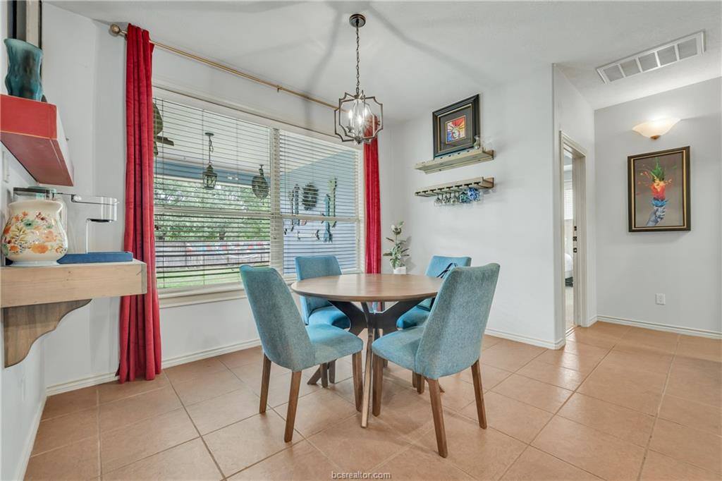 2401 Newark Circle, College Station, TX 77845