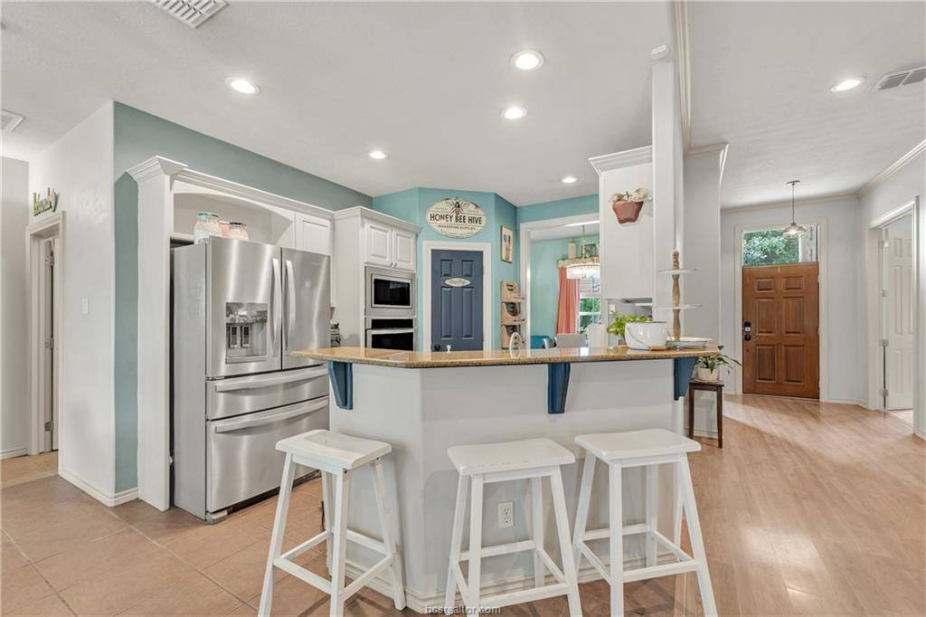 2401 Newark Circle, College Station, TX 77845