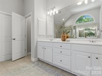 1104 Lytton Lane, Matthews, NC 28104