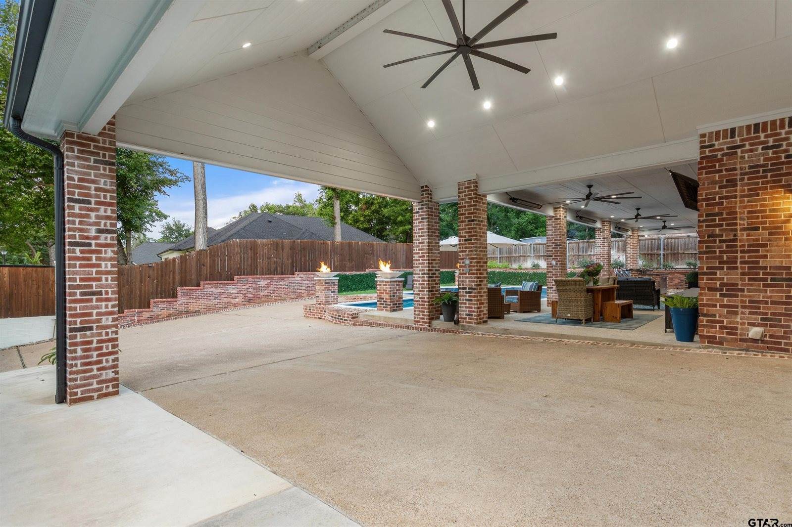 613 Steeple Ct, Tyler, TX 75703