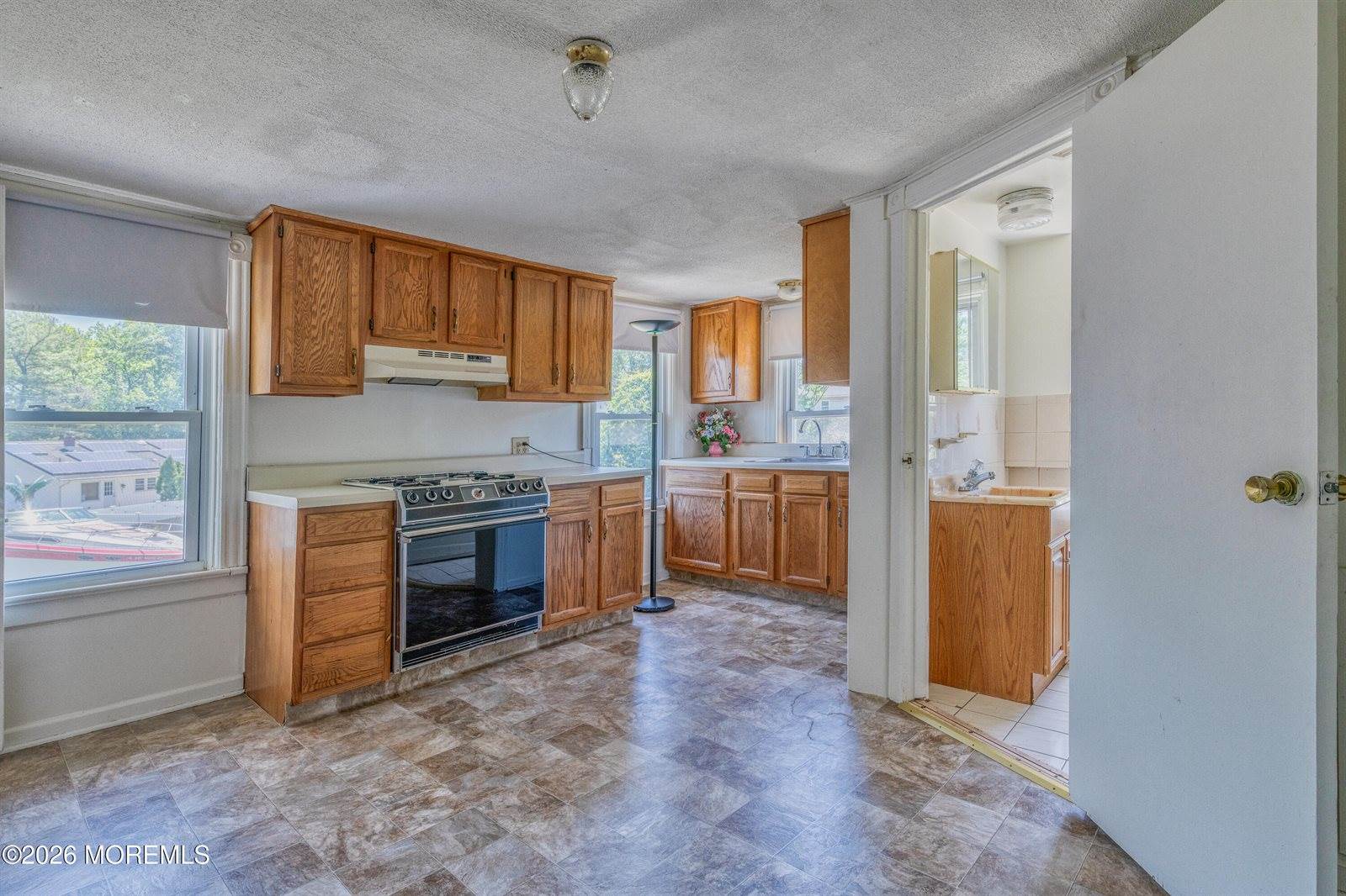 795 Harmony Road, Middletown, NJ 07748