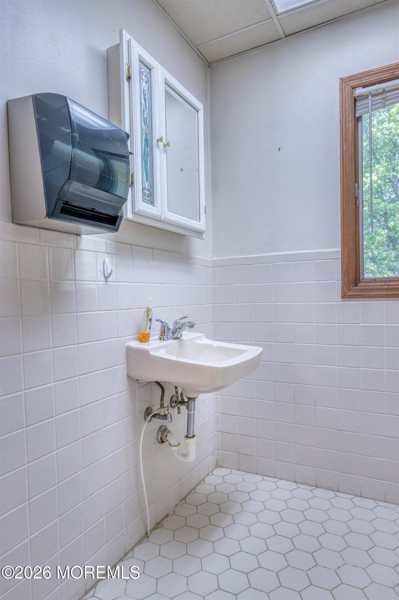 795 Harmony Road, Middletown, NJ 07748