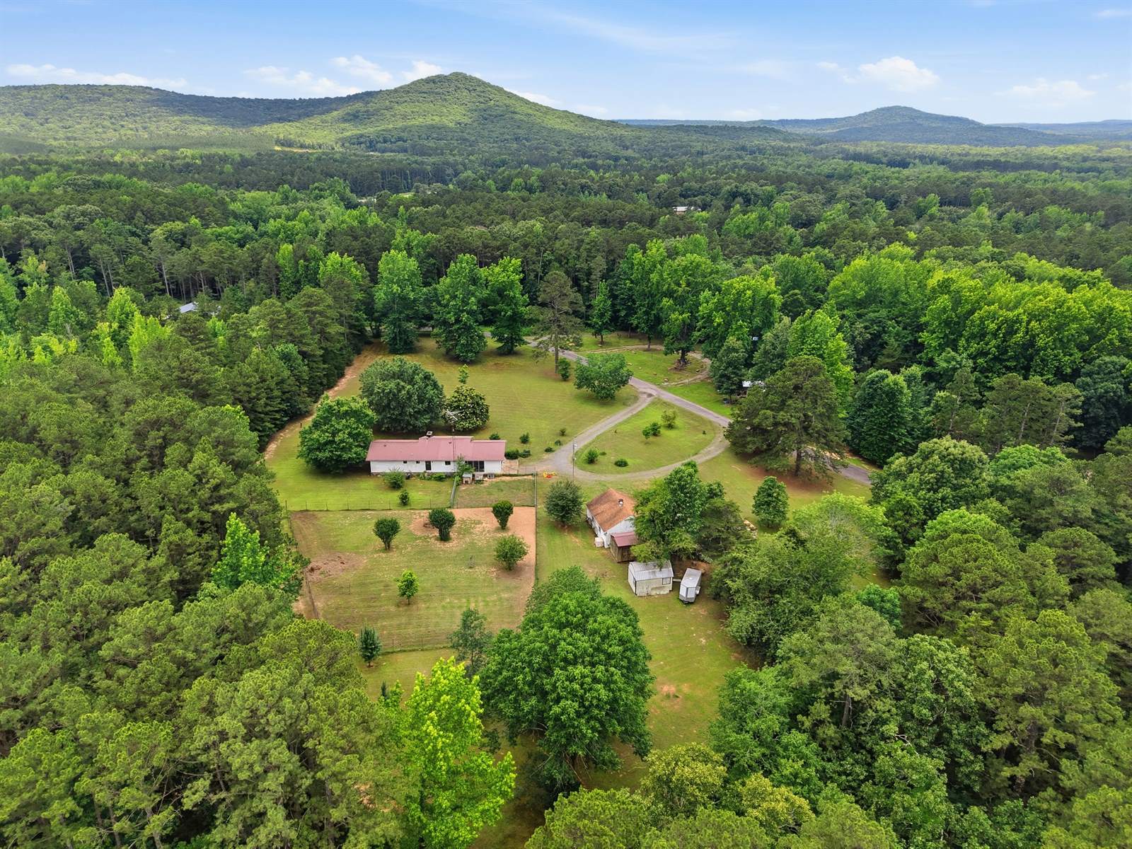 390 Wood Vine, Higden, AR 72067