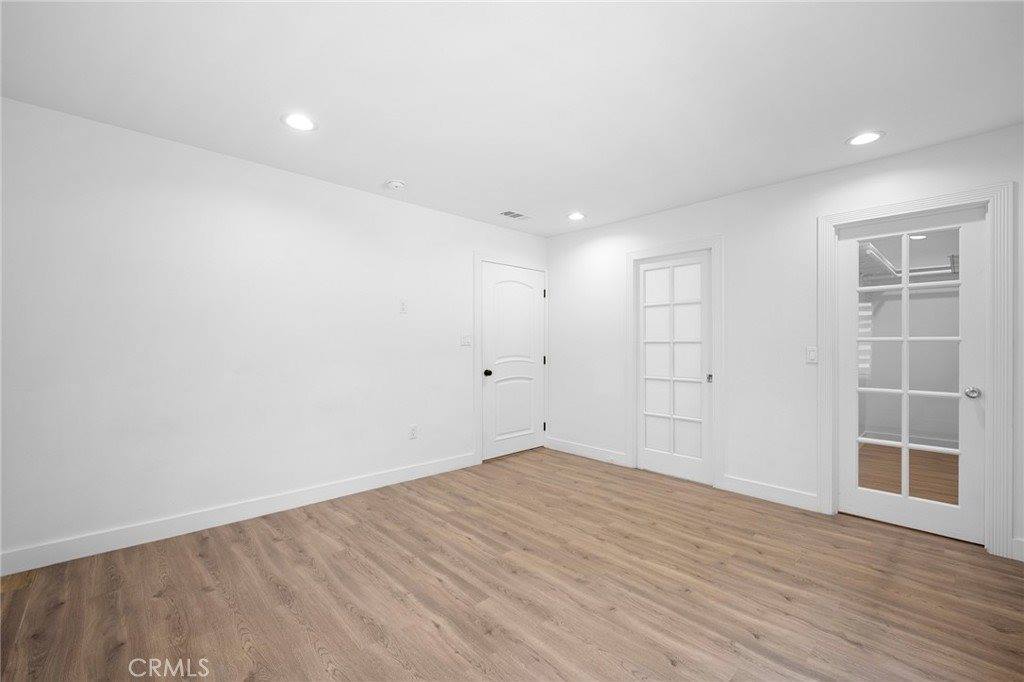 1010 Mariposa St, Glendale, CA 91205